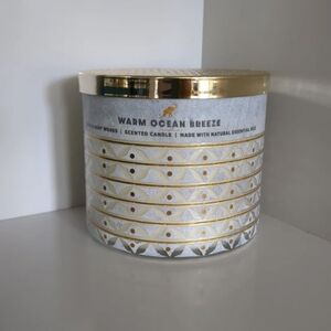 Bath & Body Works Warm Ocean Breeze Candle